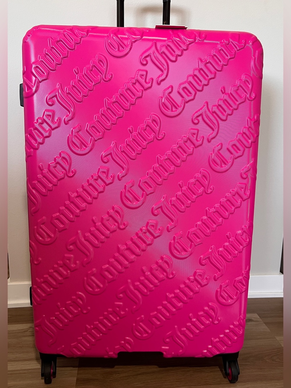 NWT JUICY COUTURE Fuschia logo 32” XXL SPINNER SUITCASE